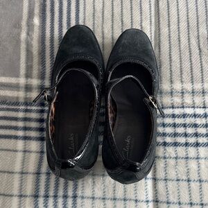 Clarks Women's Black Patent Leather Flats